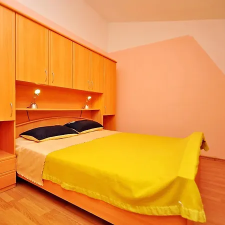Ante Apartamento Vodice